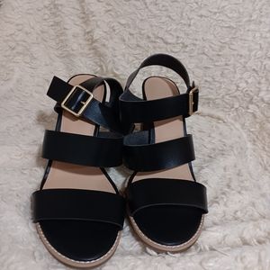 Sandal